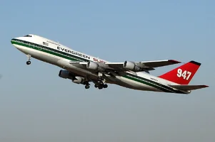 Evergreen_Supertanker_947_N470EV_take-off_from_Ben_Gurion_20071116.webp