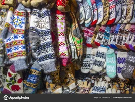 depositphotos_188358278-stock-photo-tallinn-estonia-january-2018-traditional.webp